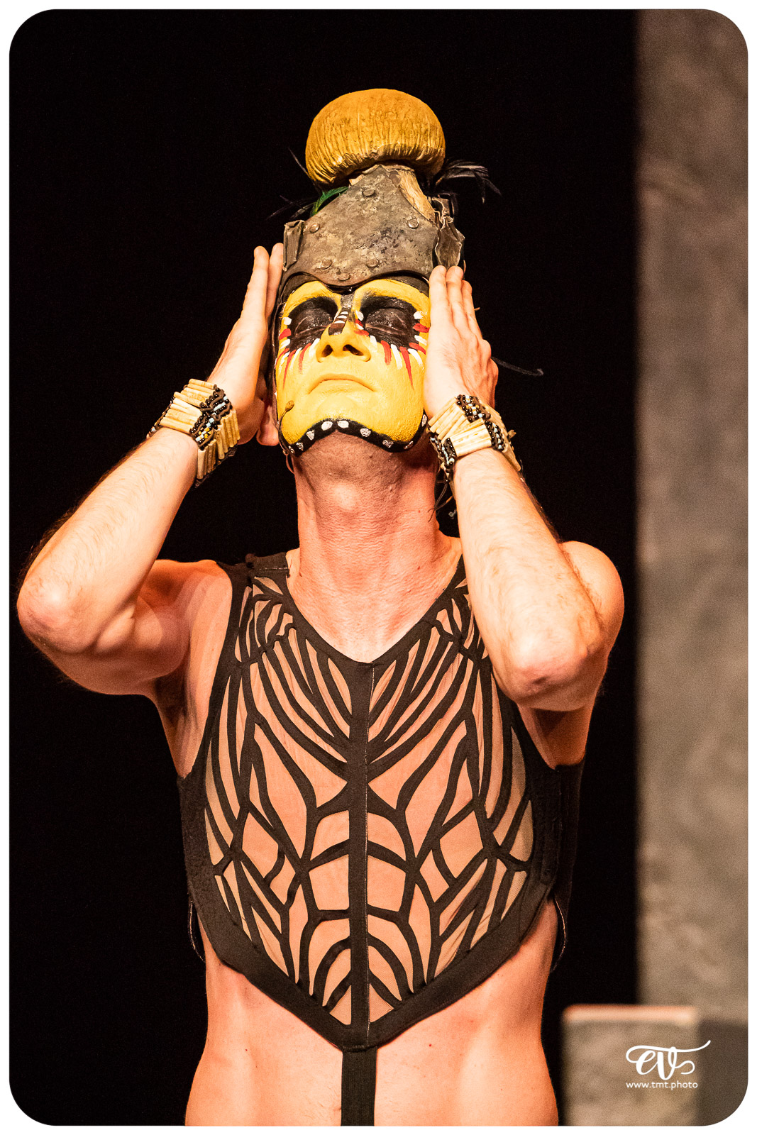 THE PRIMITALS (YLLANA & PRIMITAL BROTHERS)